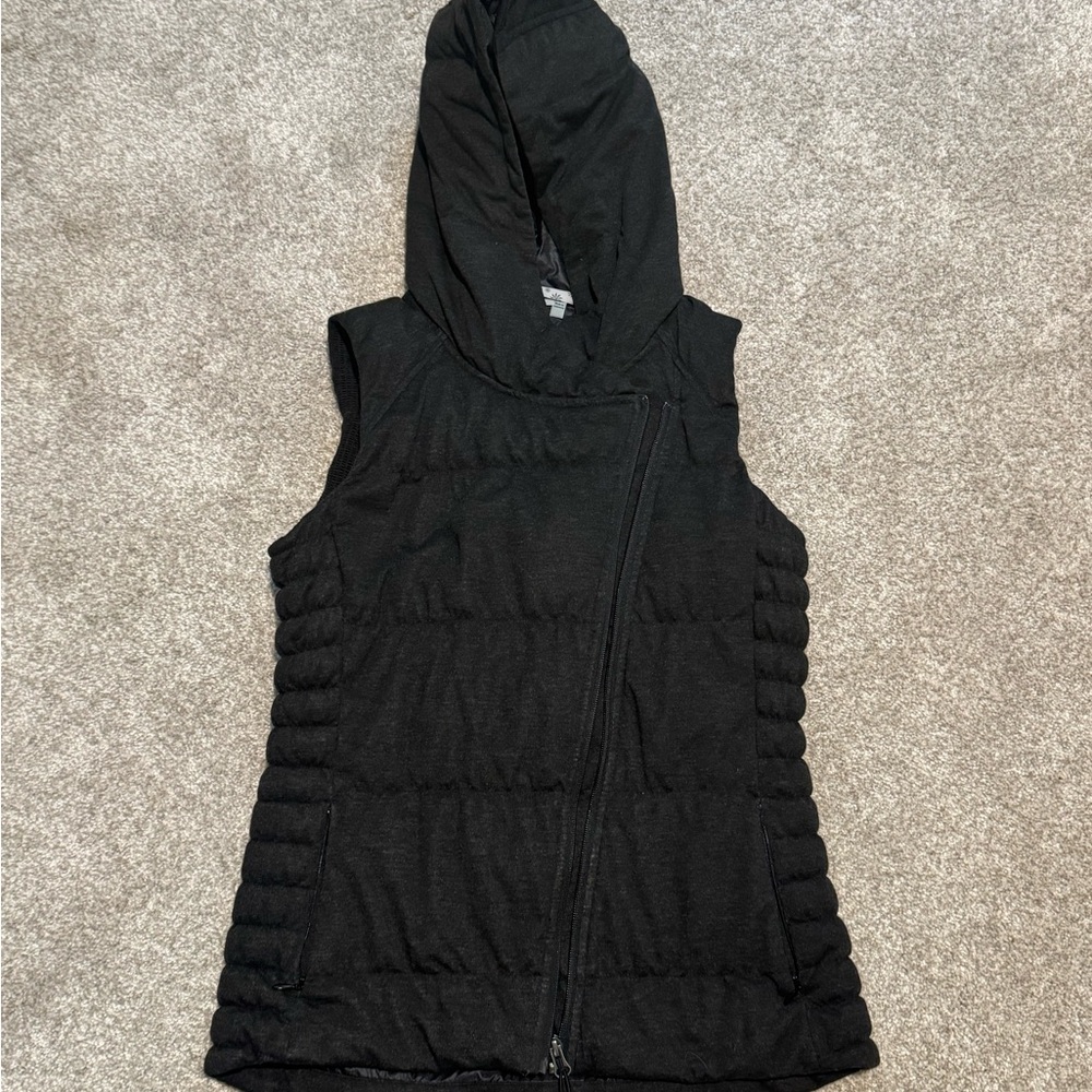 *New w/Tags* Athleta Puffer Vest w/Hood